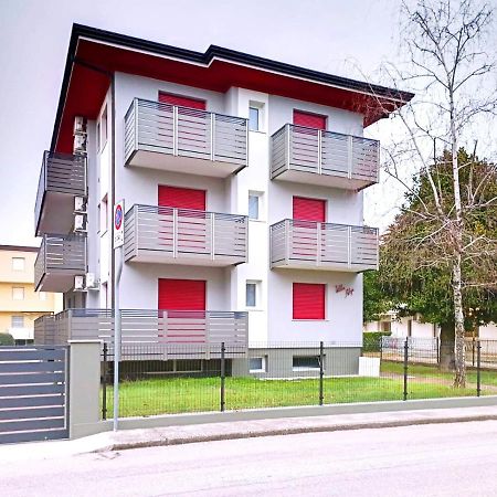 Villa Alpi Lignano Sabbiadoro Exterior photo